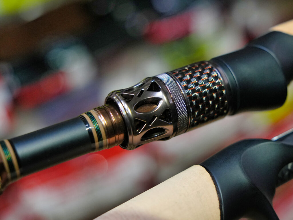 Bague porte-moulinet canne Megabass Evoluzion