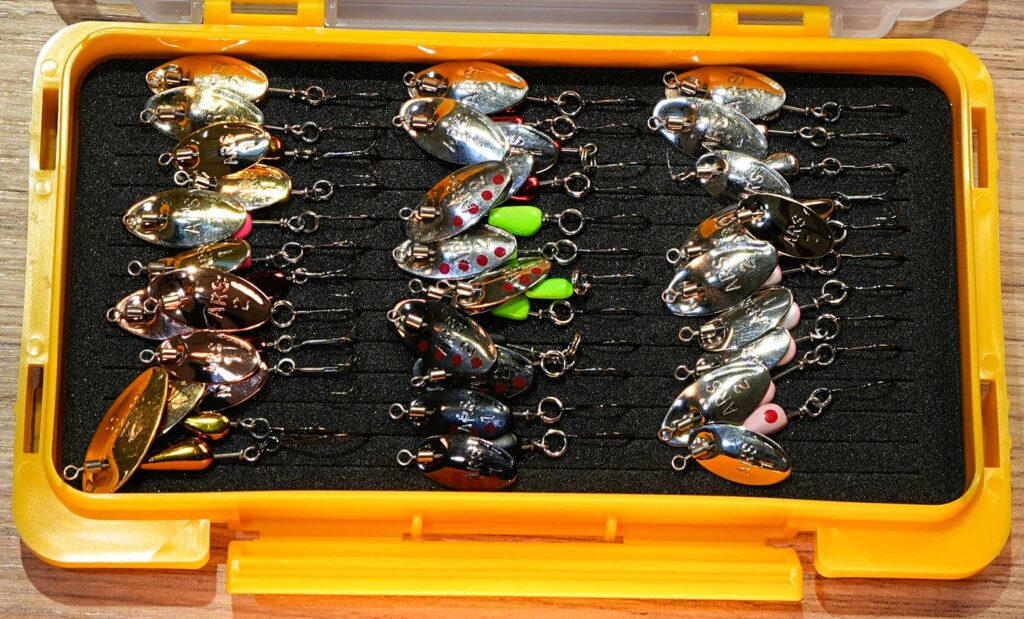 Cuillers ouverture truite