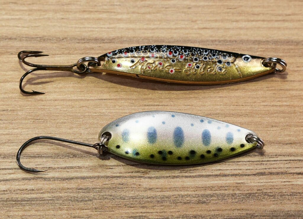 Pêcher truite cuiller ondulante