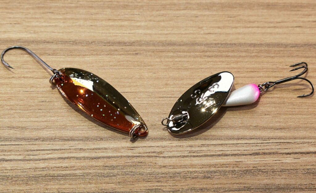 Pêcher truite cuiller tournant ondulante