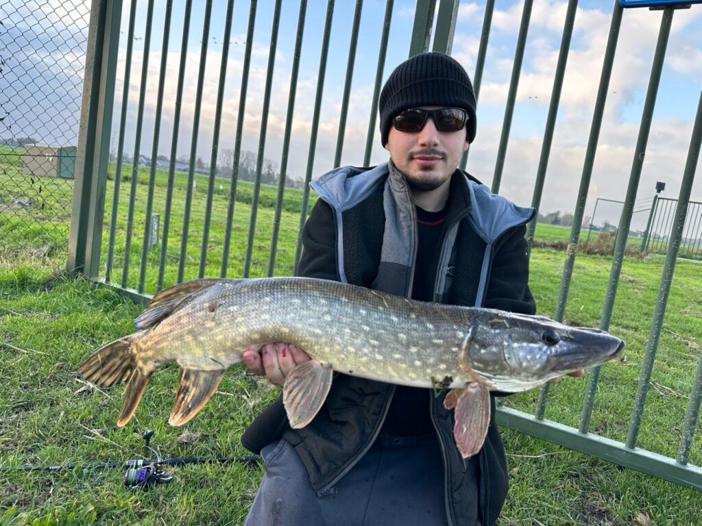 Brochet de 68 cm pris par Diego