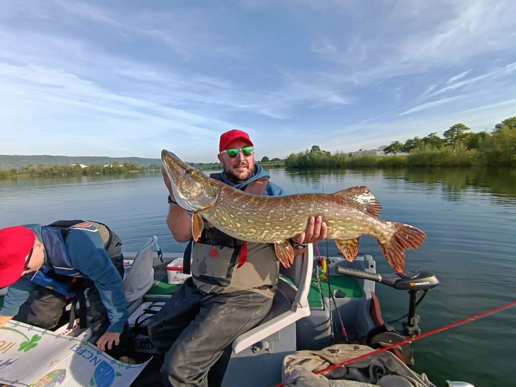 Brochet de 107 cm pris par nicoettibo_fishing