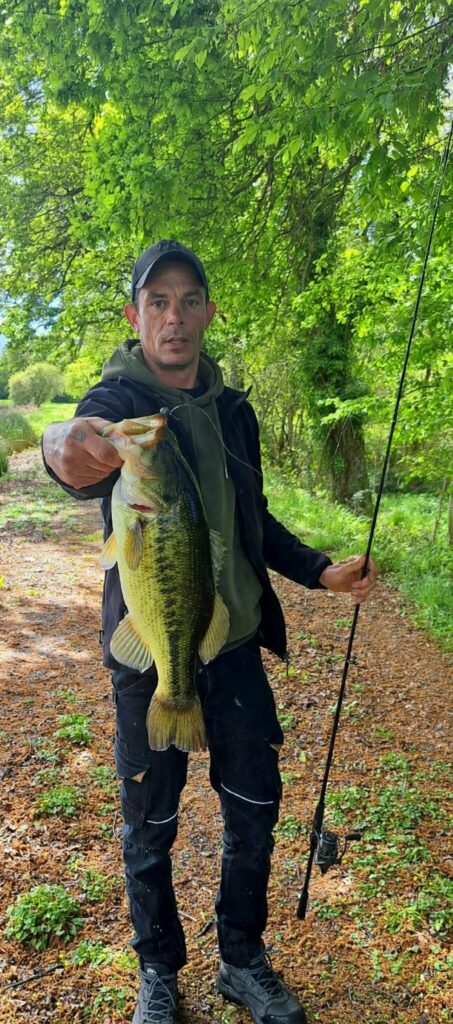 Black-bass de 50 cm pris par Garry