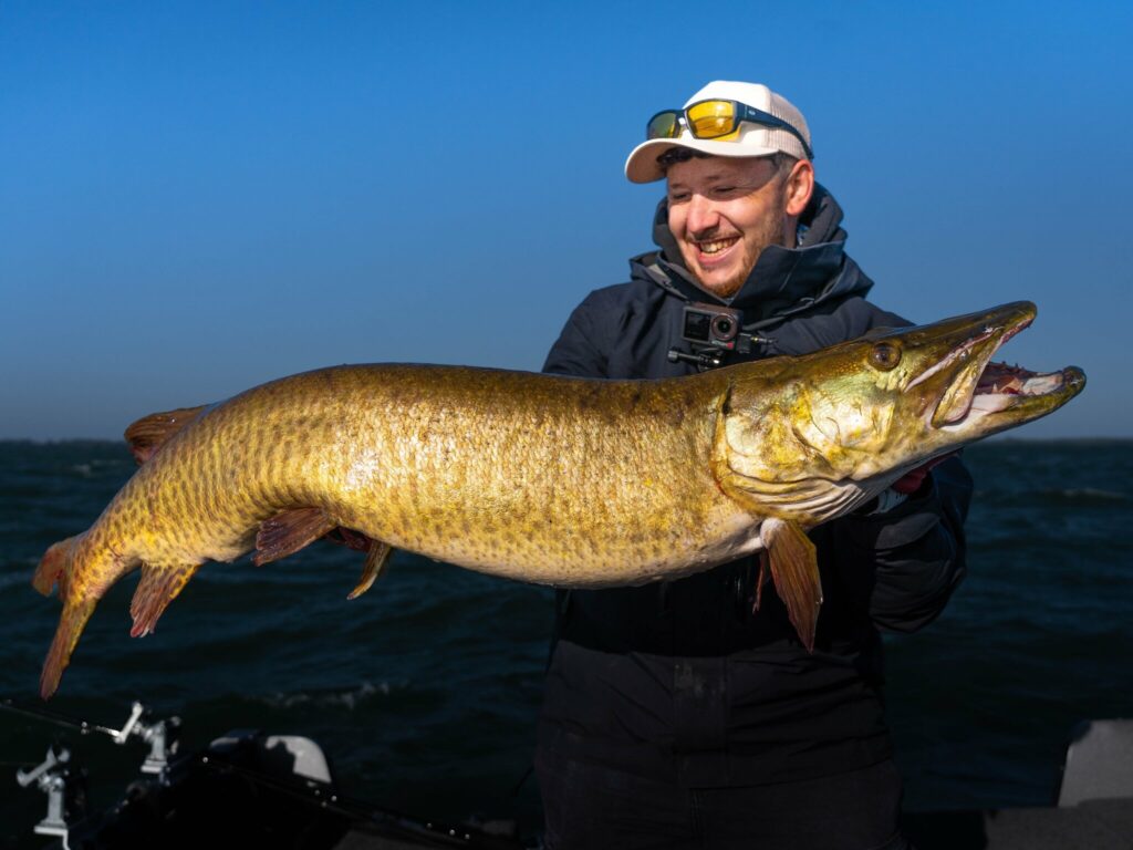 Muskie de 123 cm pris par Indiana pêche