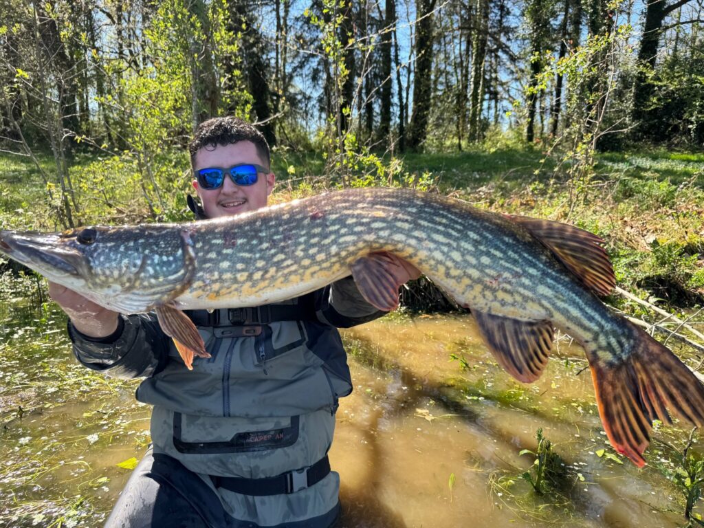 Brochet de 101 cm pris par lpfisher