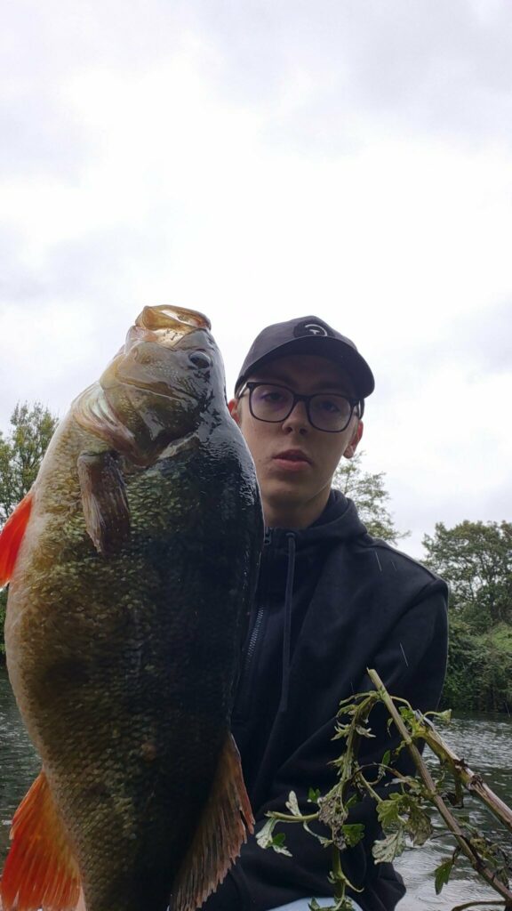 Perche de 48 cm pris par @anael_chuquet