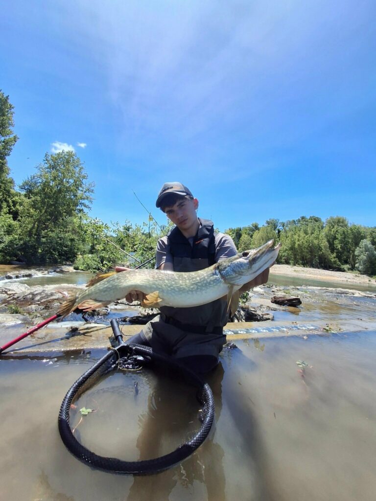 Brochet de 80 cm pris par Alexis